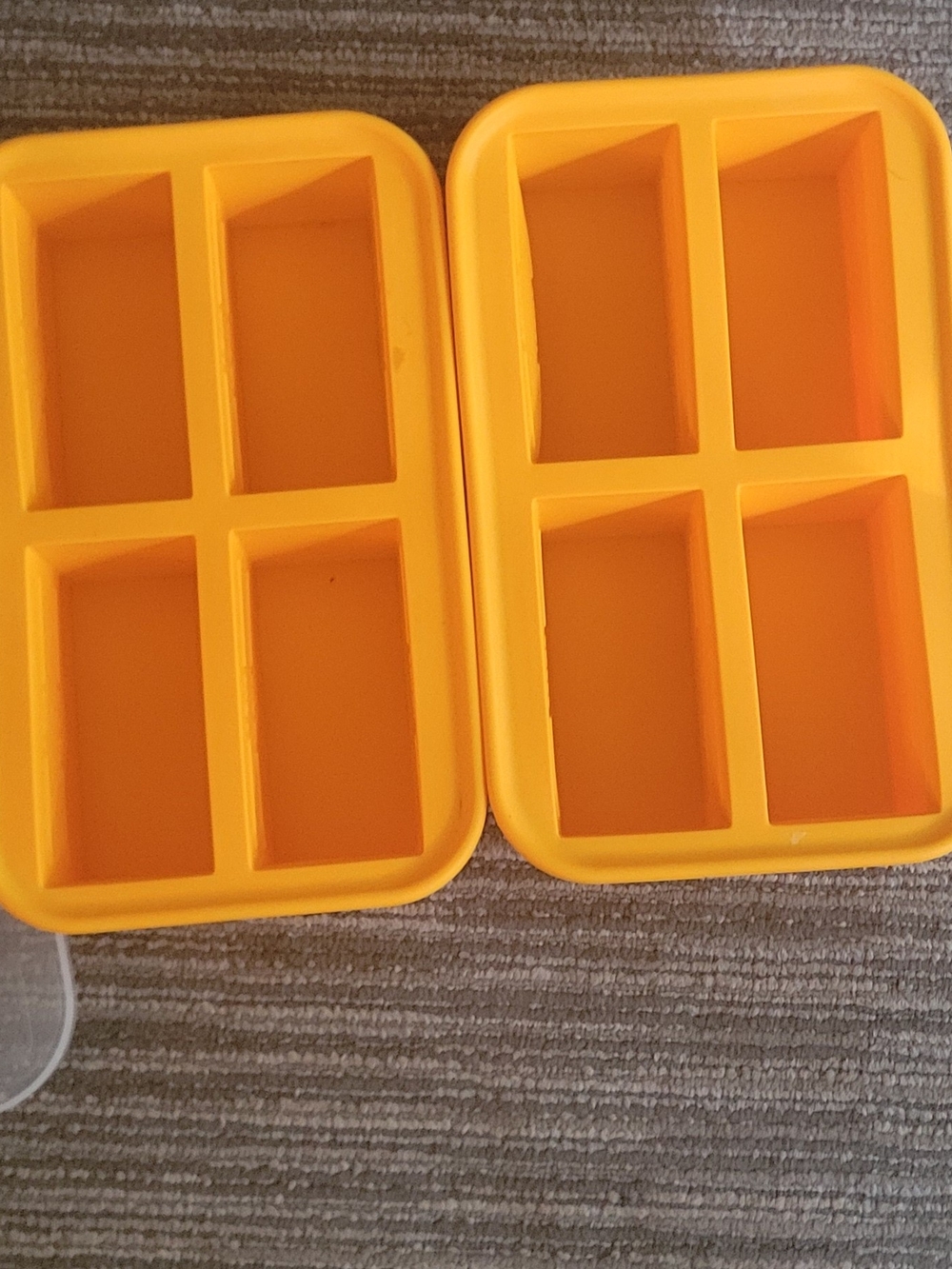 Silicone 4-Cavity Rectangular Mold Tray W/ Iids- Orange